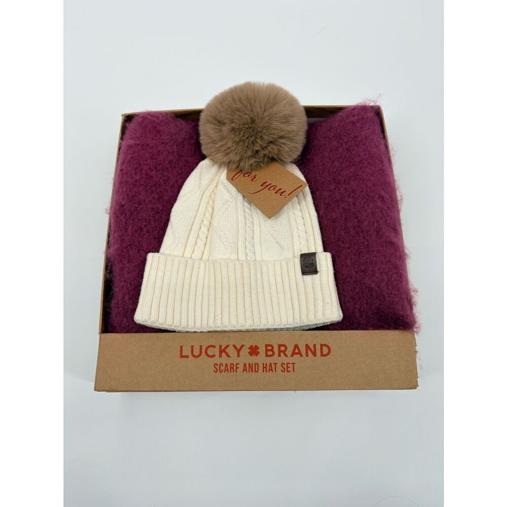 Lucky Brand | Cream Cable Knit Pom Hat & Plum Scarf Set